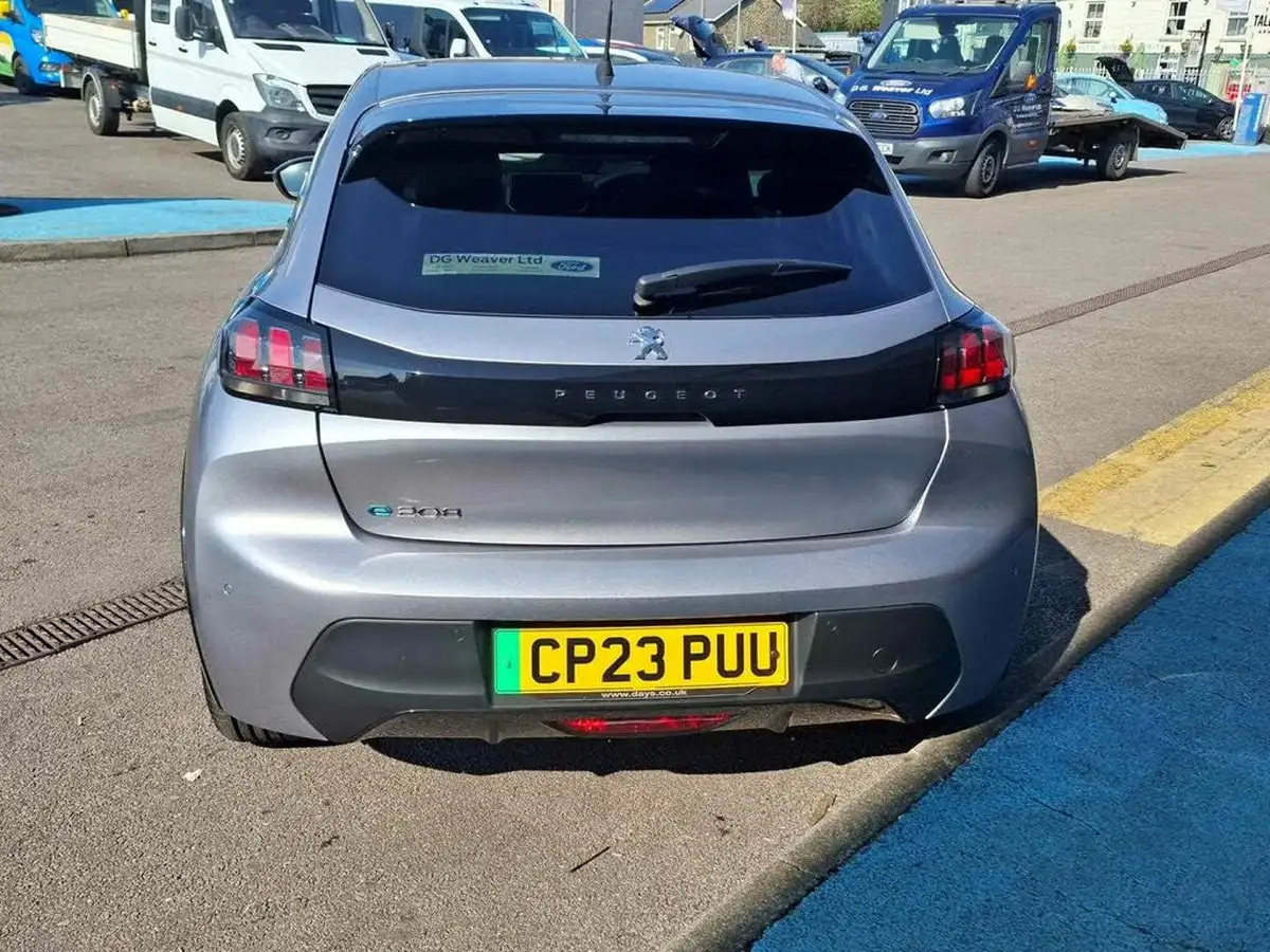 2023-peugeot-208-e-active-premium-136bhp-big-5