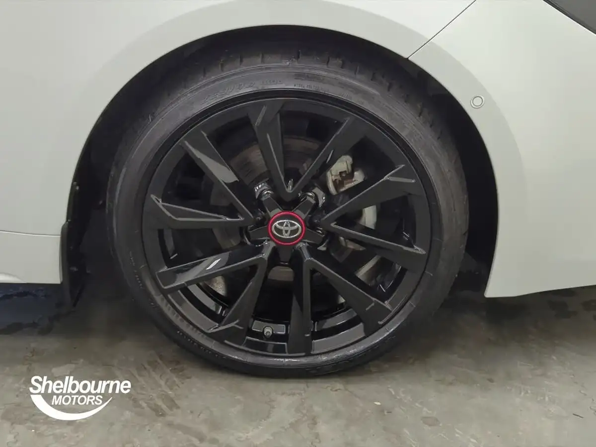 2021-toyota-corolla-18-vvt-i-gr-sport-trk-hatchback-big-6
