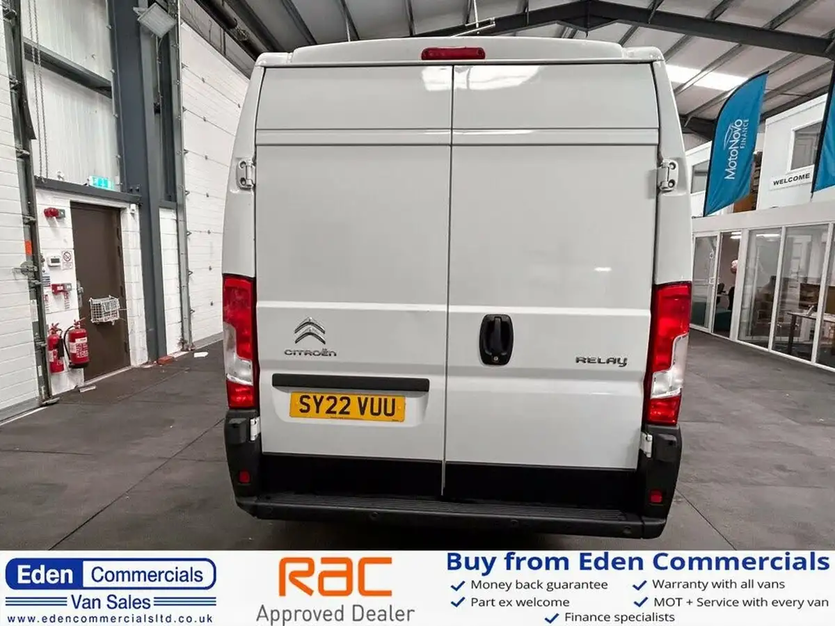 2022-citroen-relay-22bluehdi-35-l3h2-enterprise-panel-big-10