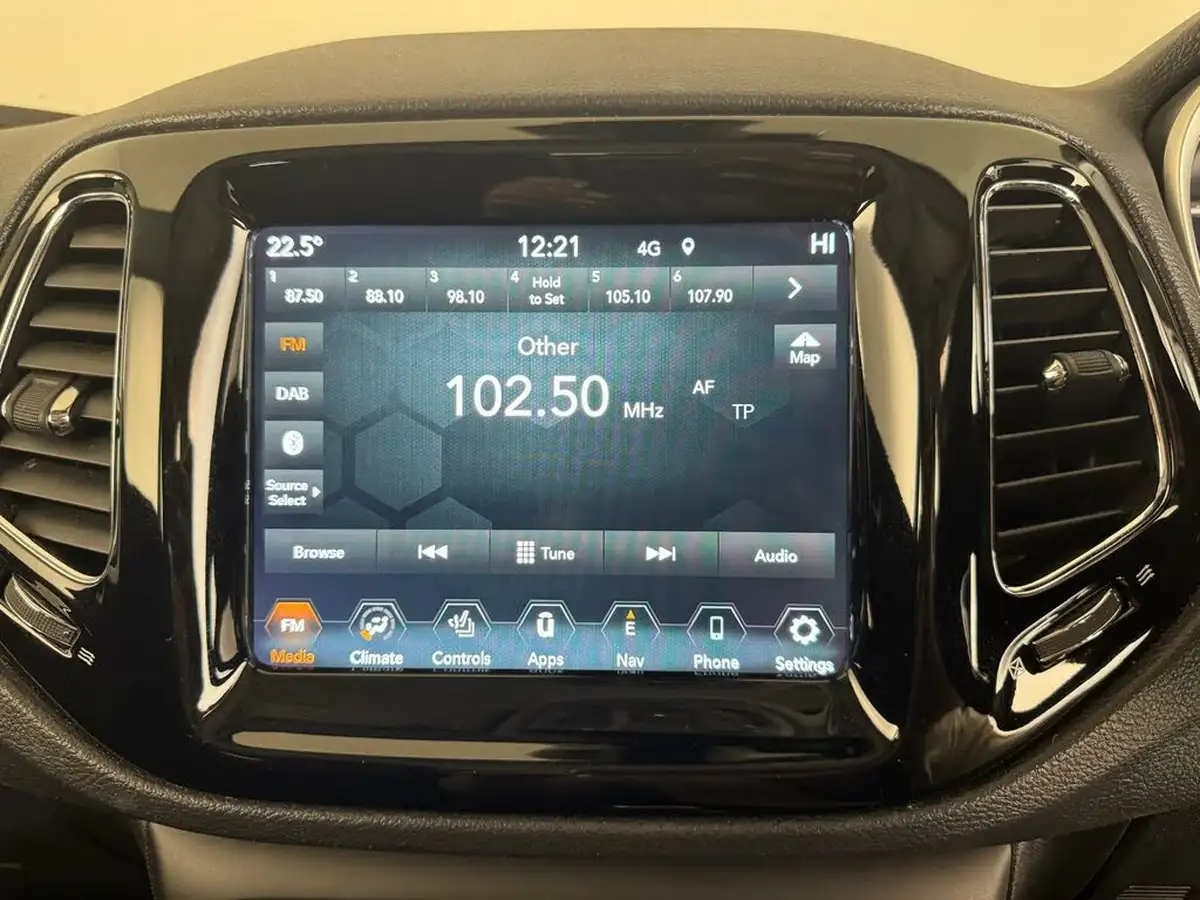 2021-jeep-compass-14-multiair-ii-night-eagle-big-38