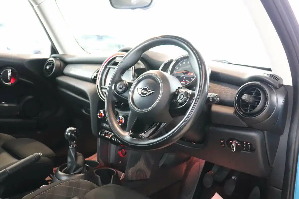 2018-mini-cooper-15-cooper-series-ii-ss-hatchback-3d-big-19