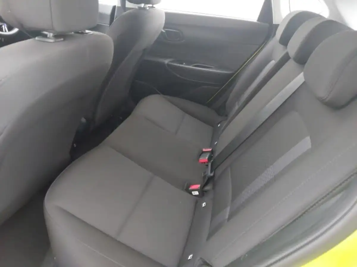 2024-hyundai-i20-10-t-gdi-advance-big-5