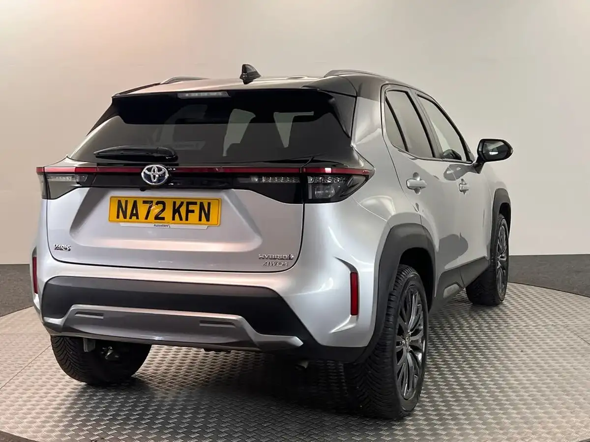 2022-toyota-yaris-cross-15-vvt-i-dynamic-awd-i-big-7