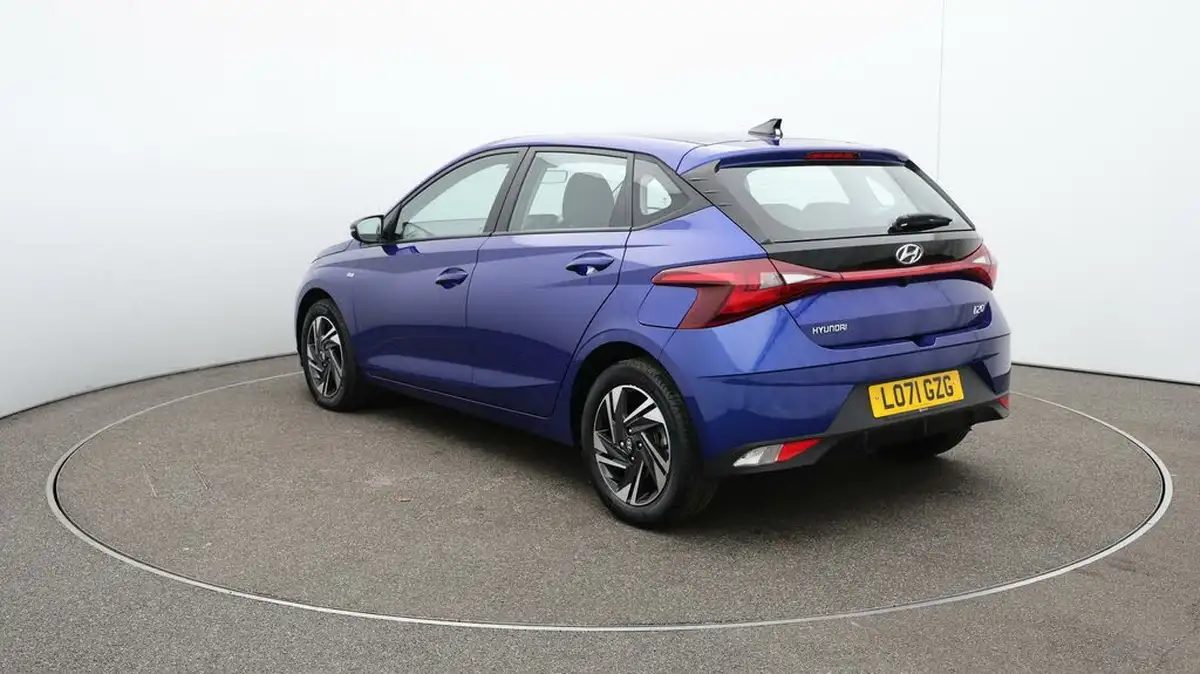 2022-hyundai-i20-10-t-gdi-se-connect-dct-big-55