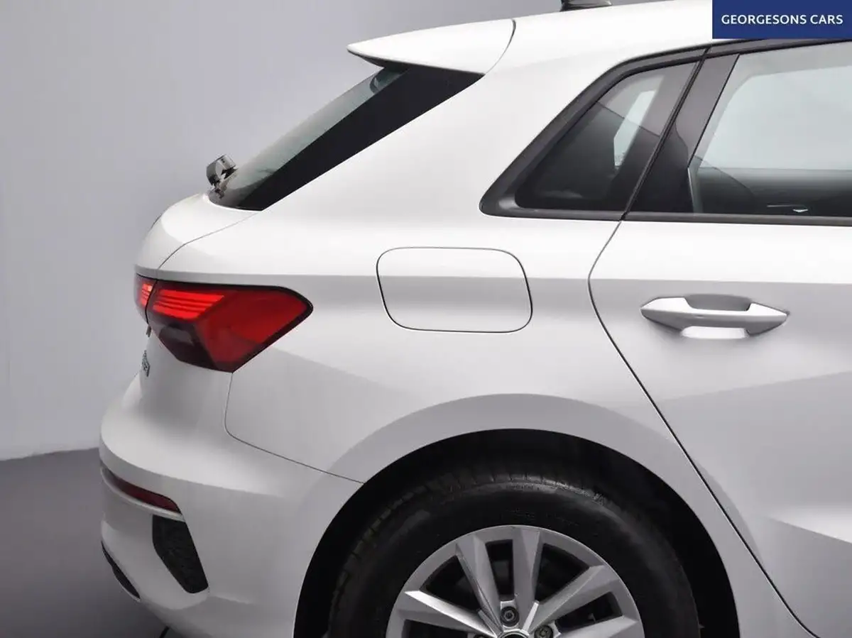 2023-audi-a3-10-30-tfsi-technik-s-tronic-big-13