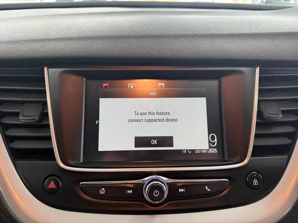 2020-vauxhall-grandland-x-12-se-premium-big-34
