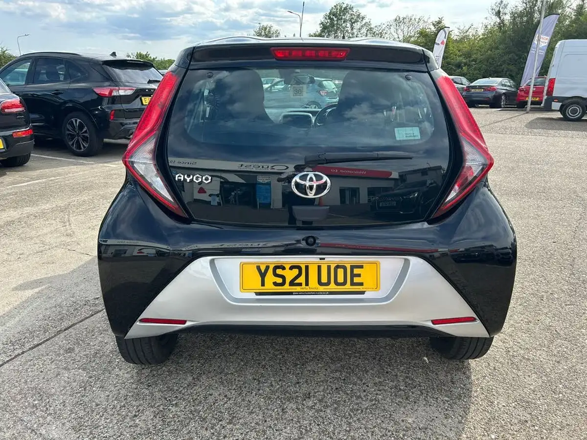 2021-toyota-aygo-10-vvt-i-x-play-tss-big-5