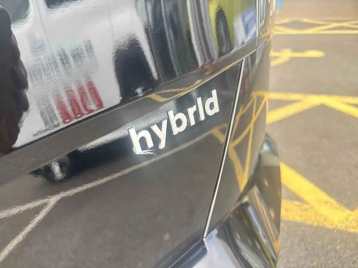 2025-hyundai-kona-big-35