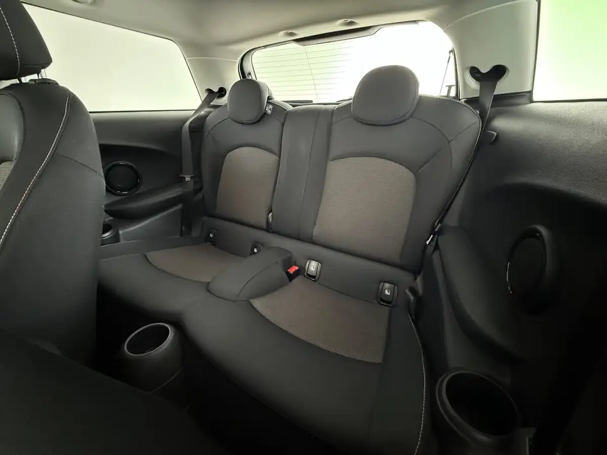 2022-mini-cooper-15-one-classic-3d-auto-big-15