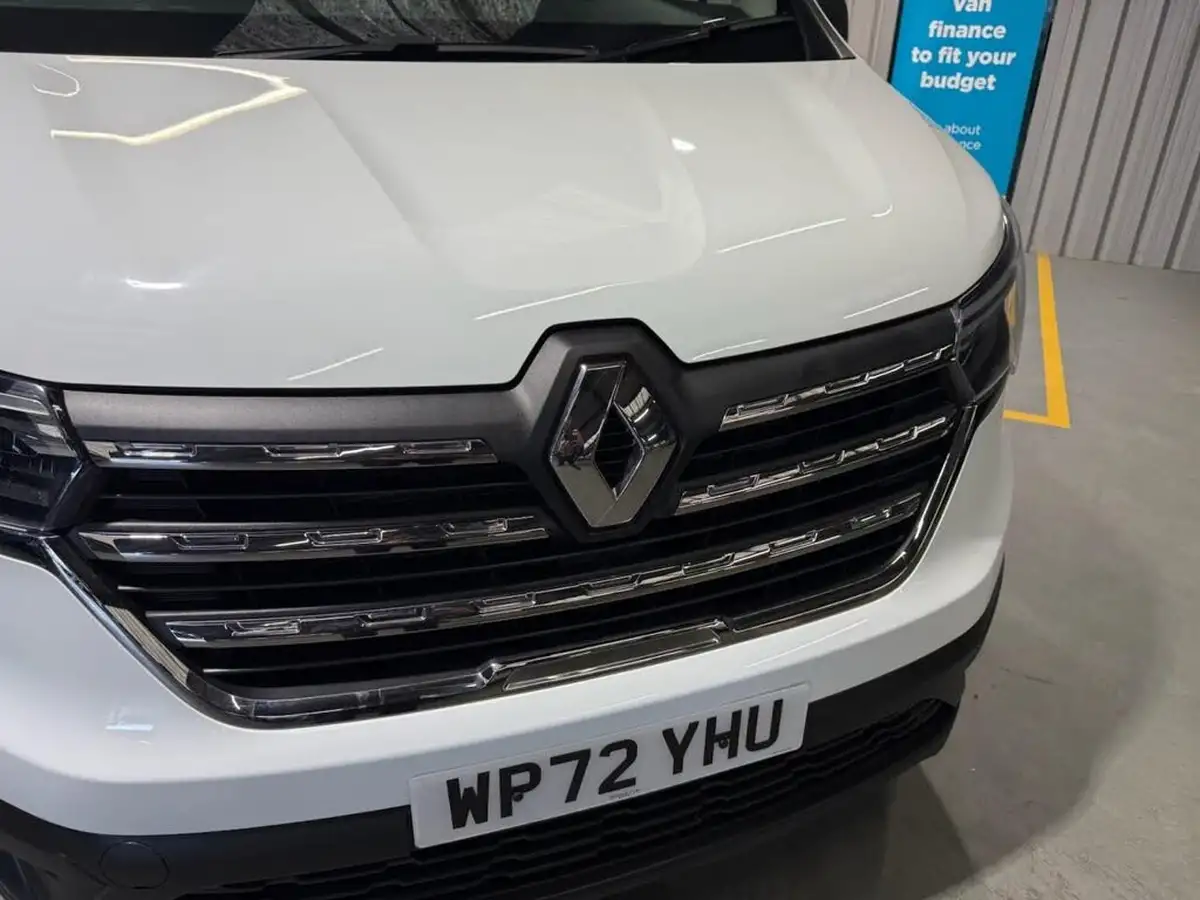 2022-renault-trafic-20dci-sl28-130-business-big-32