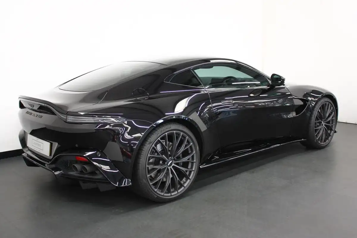2022-aston-martin-vantage-40-v8-vantage-coupe-auto-big-3
