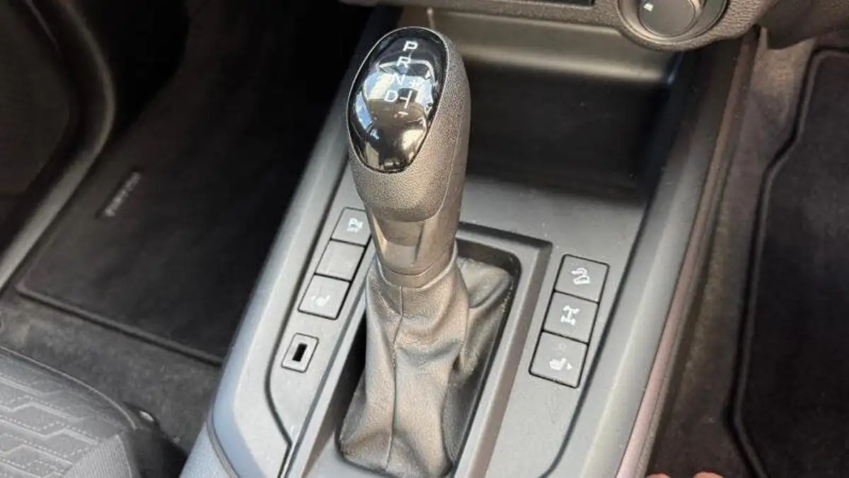 2024-isuzu-d-max-19td-dl20-double-auto-big-13