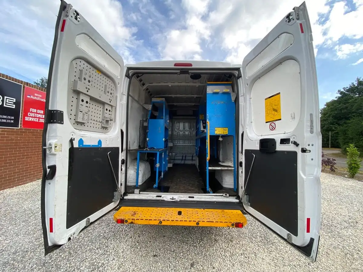 2017-fiat-ducato-20td-35-lh2-panel-big-19