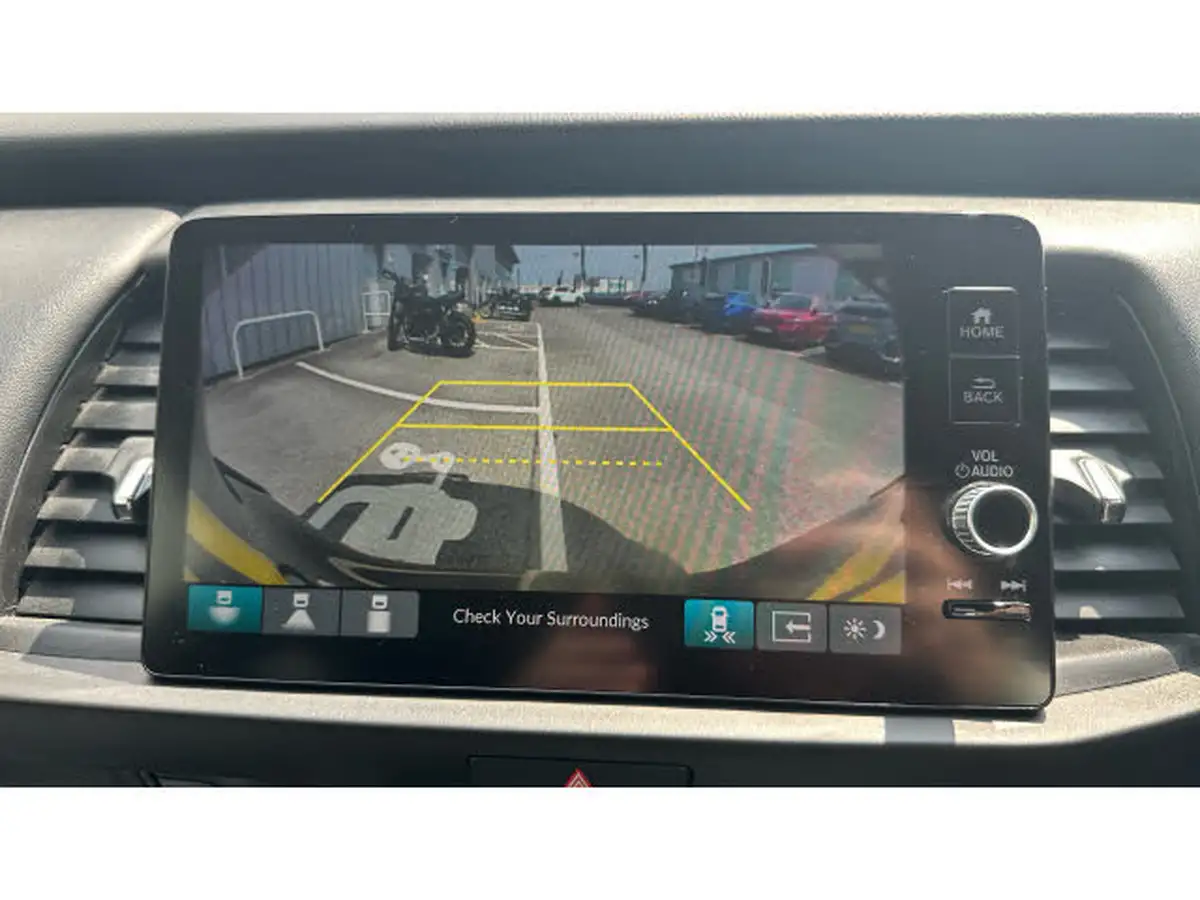 2023-honda-jazz-15-i-mmd-advance-big-27