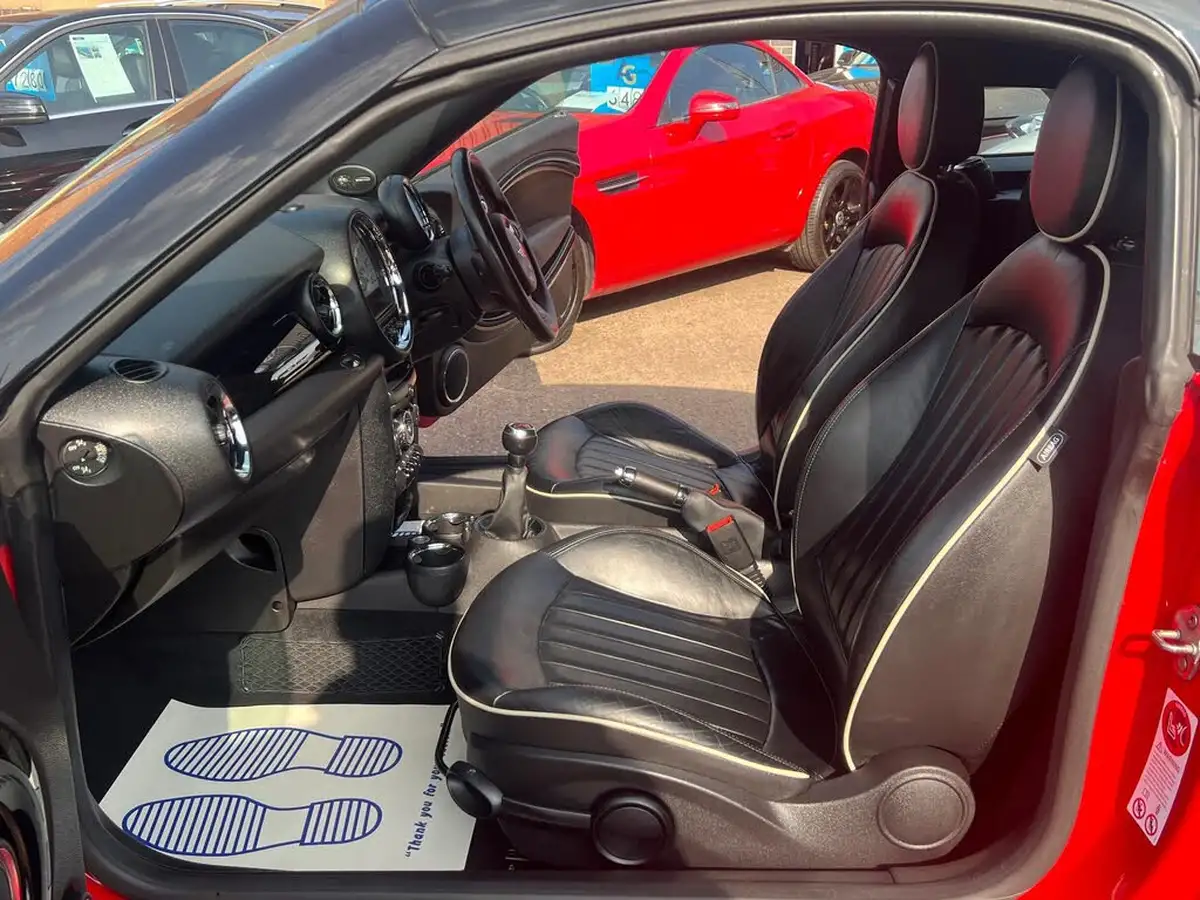 2012-mini-cooper-16-cooper-s-avenue-coupe-3d-big-23