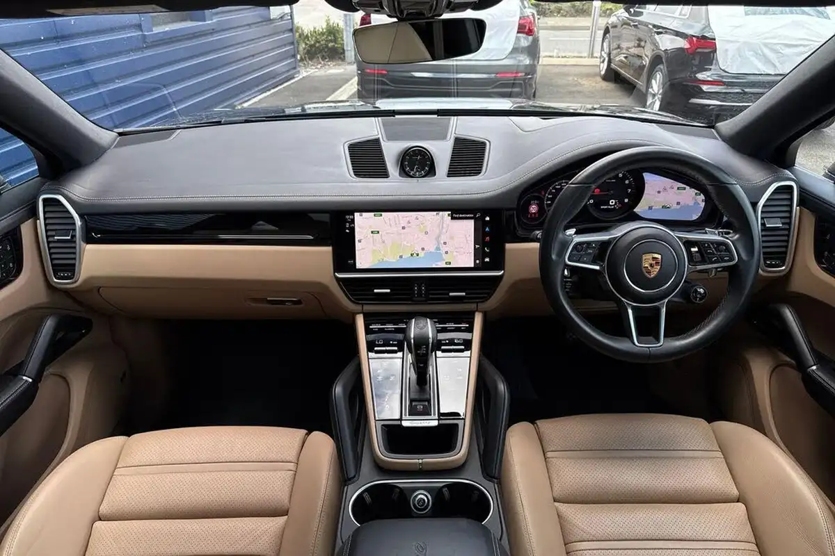 2023-porsche-cayenne-30-v6-platinum-edition-coupe-big-2