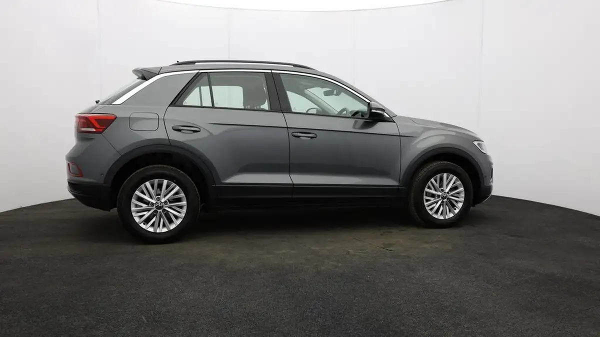 2023-volkswagen-t-roc-10-tsi-life-big-58