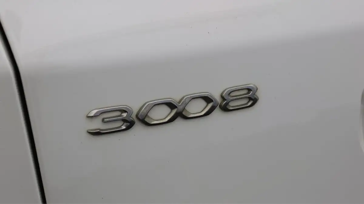 2021-peugeot-3008-suv-15-bluehdi-allure-big-20