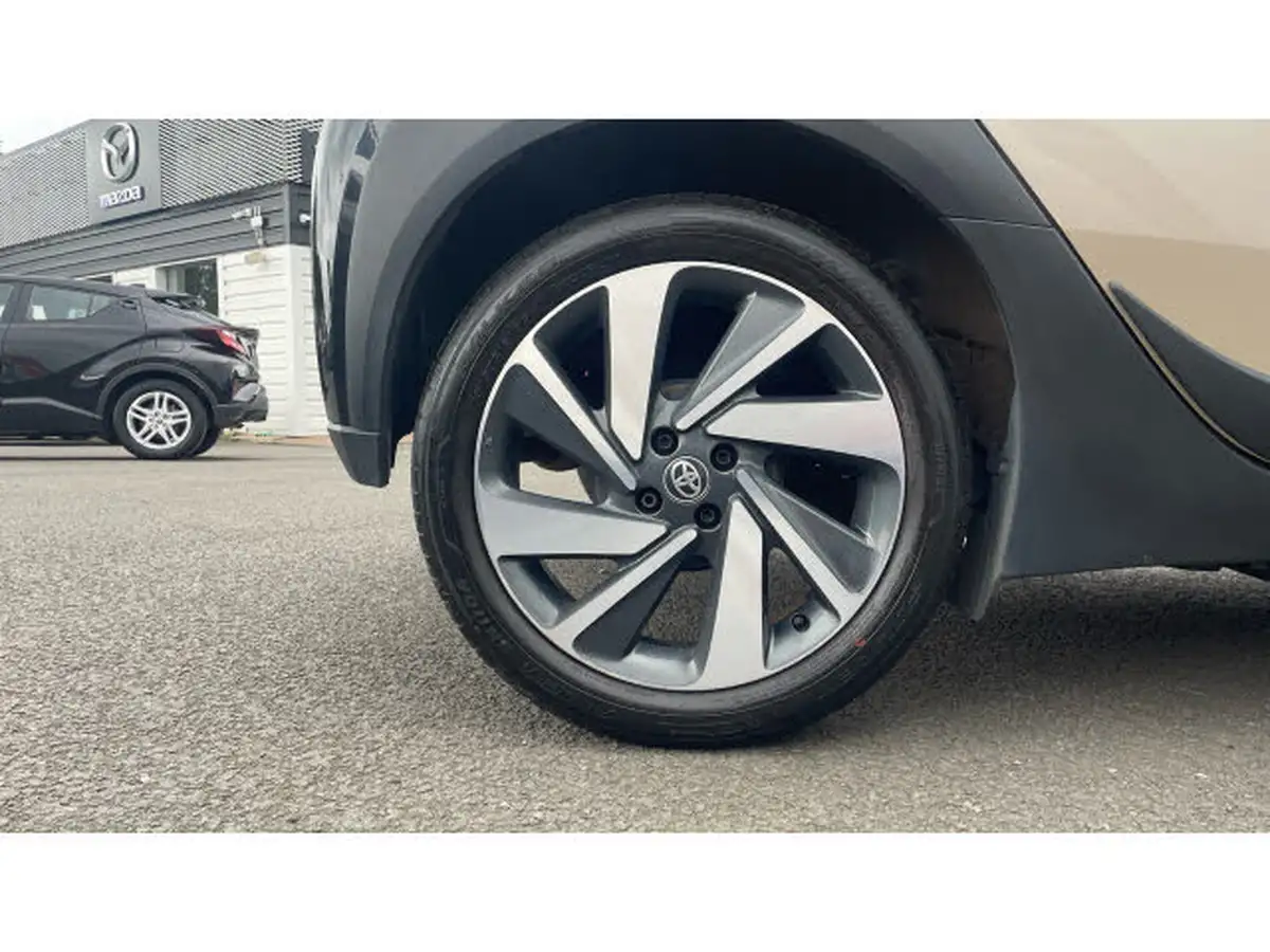 2023-toyota-aygo-x-10-vvt-i-edge-cvt-big-17