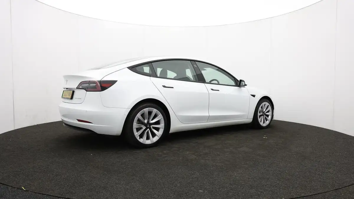 2021-tesla-model-3-e-long-range-4x4-big-37