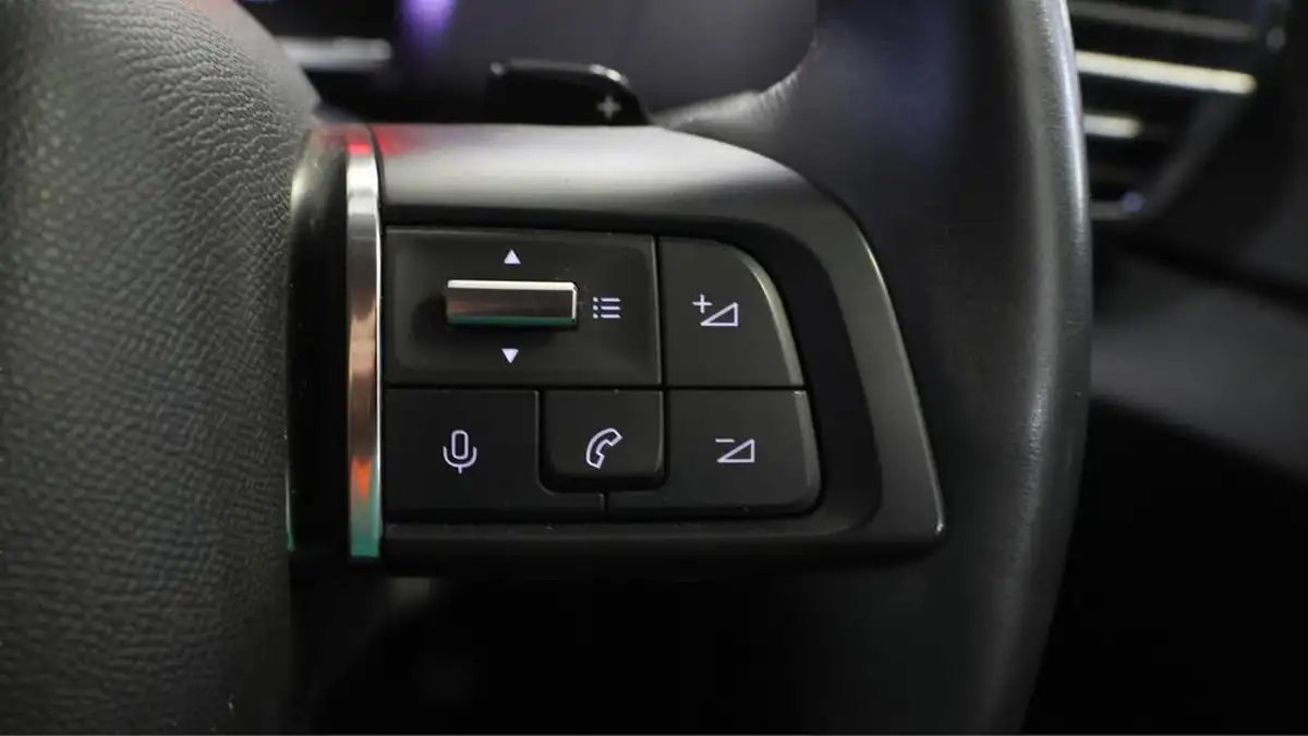 2023-citroen-c4-12-puretech-c-series-edition-eat8-big-40