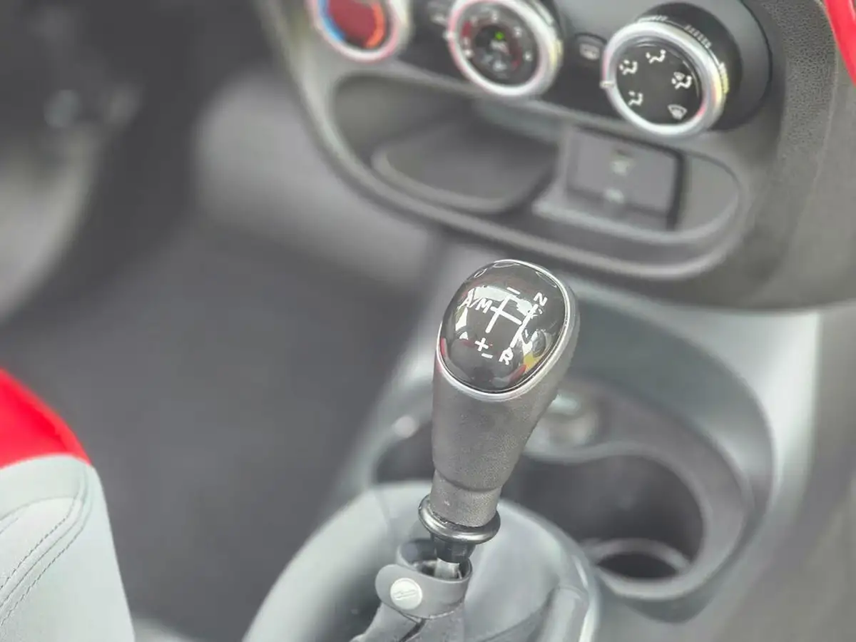 2013-fiat-500l-13td-easy-dualogic-big-30