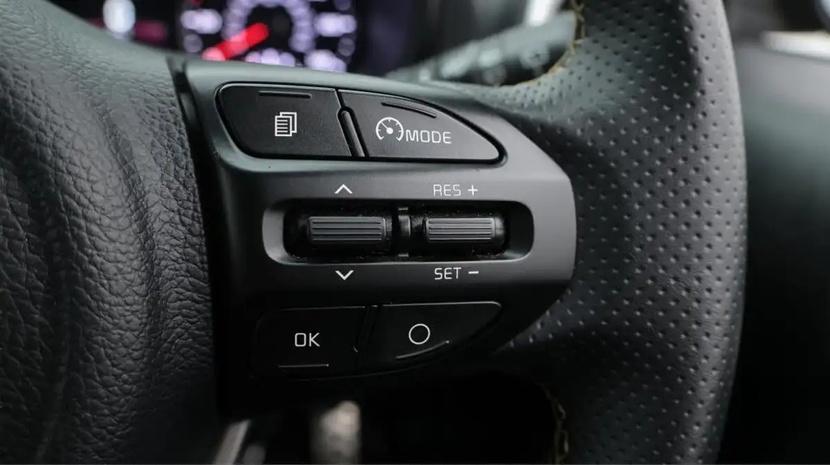 2021-kia-picanto-10-x-line-s-auto-seq-big-24