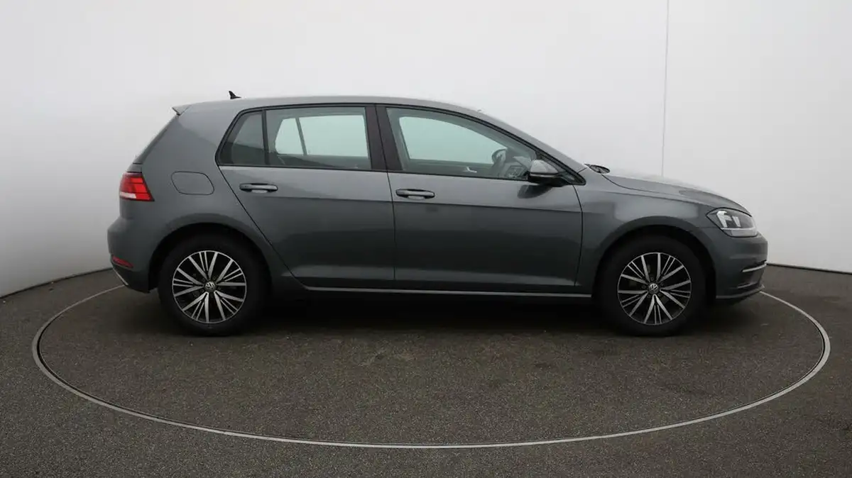 2019-volkswagen-golf-16tdi-se-hatchback-5d-dsg-big-47