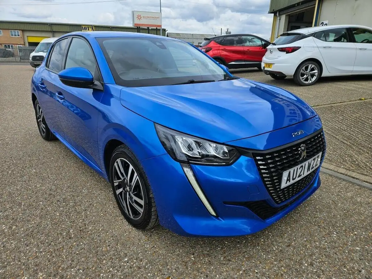 2021-peugeot-208-12-puretech-allure-100bhp-big-1