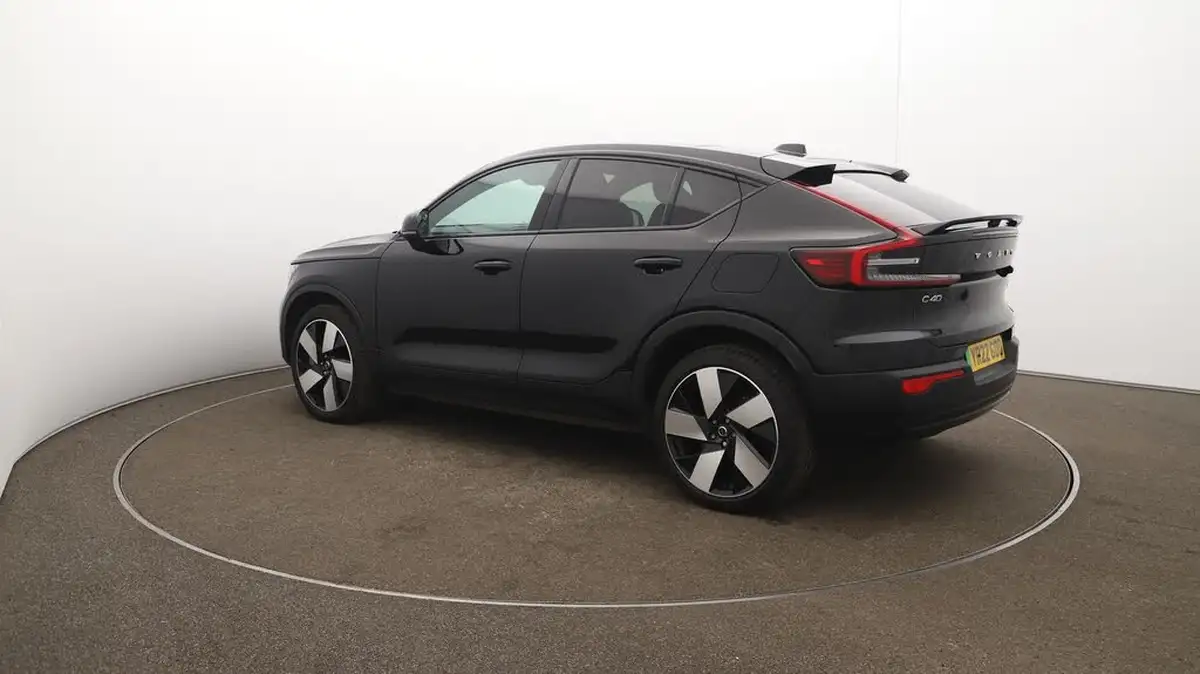 2022-volvo-c40-e-twin-recharge-pro-big-35