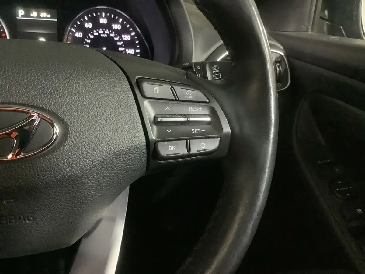 2019-hyundai-i30-14-t-gdi-premium-se-hatchback-dct-big-18