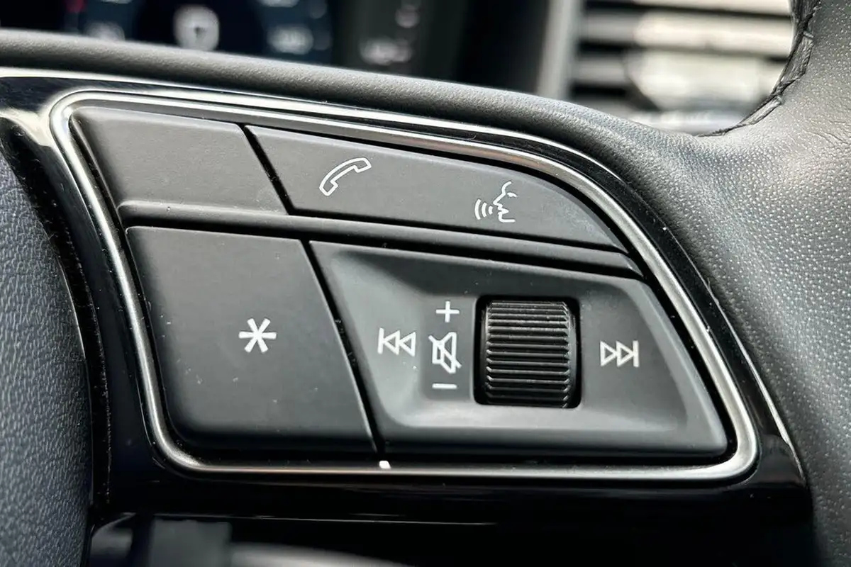 2023-audi-a1-10-25-tfsi-technik-big-36