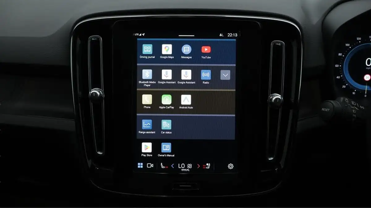 2022-volvo-c40-e-twin-recharge-pro-big-11