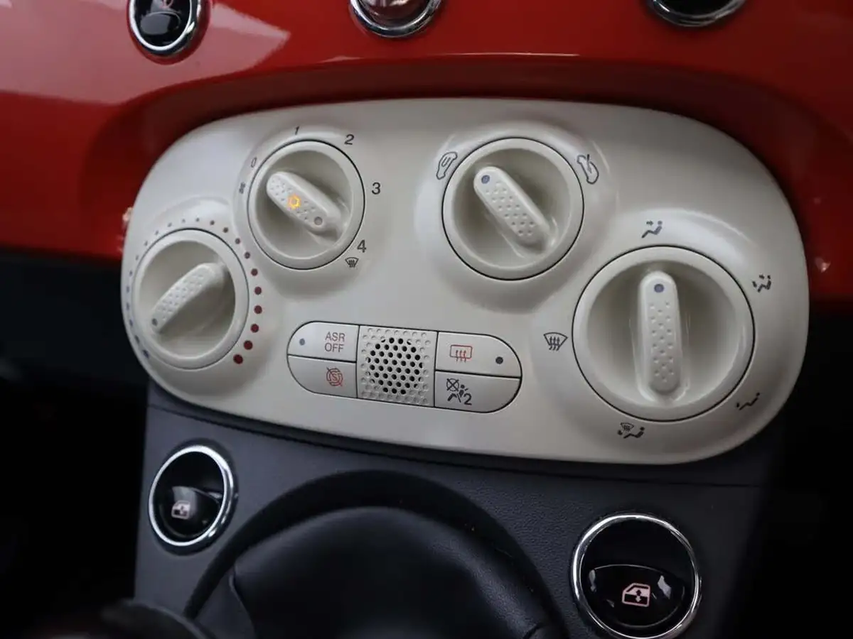 2017-fiat-500-12-pop-star-big-20