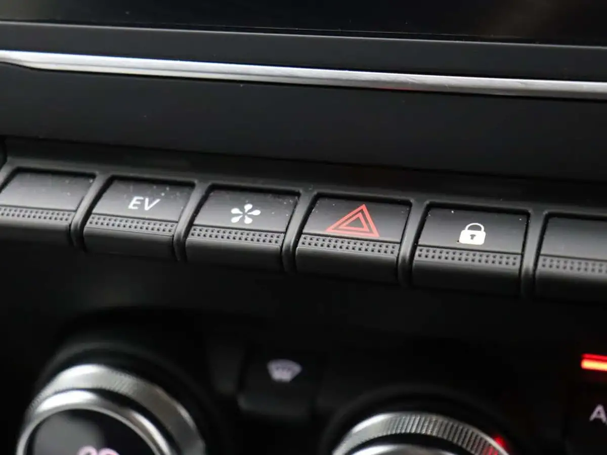 2023-renault-captur-16-techno-160ps-plug-in-big-31