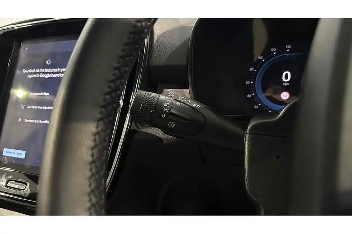 2022-volvo-c40-e-twin-recharge-pro-big-43