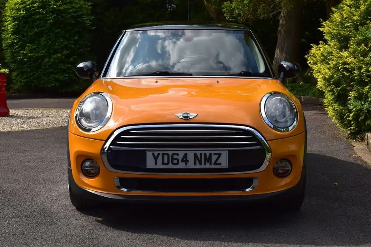 2014-mini-cooper-15-cooper-3d-auto-big-2