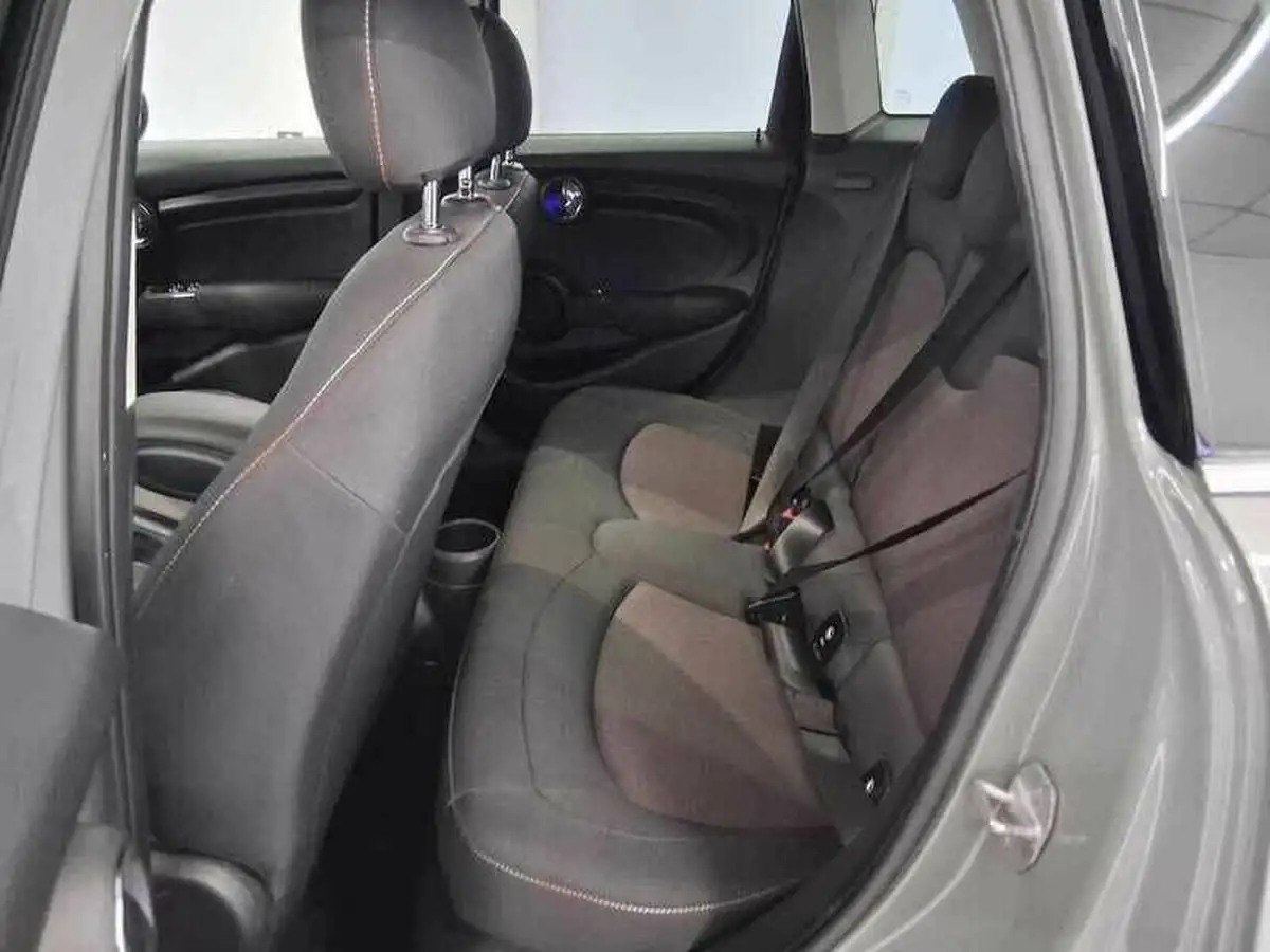 2019-mini-cooper-15-cooper-classic-hatchback-5d-big-16