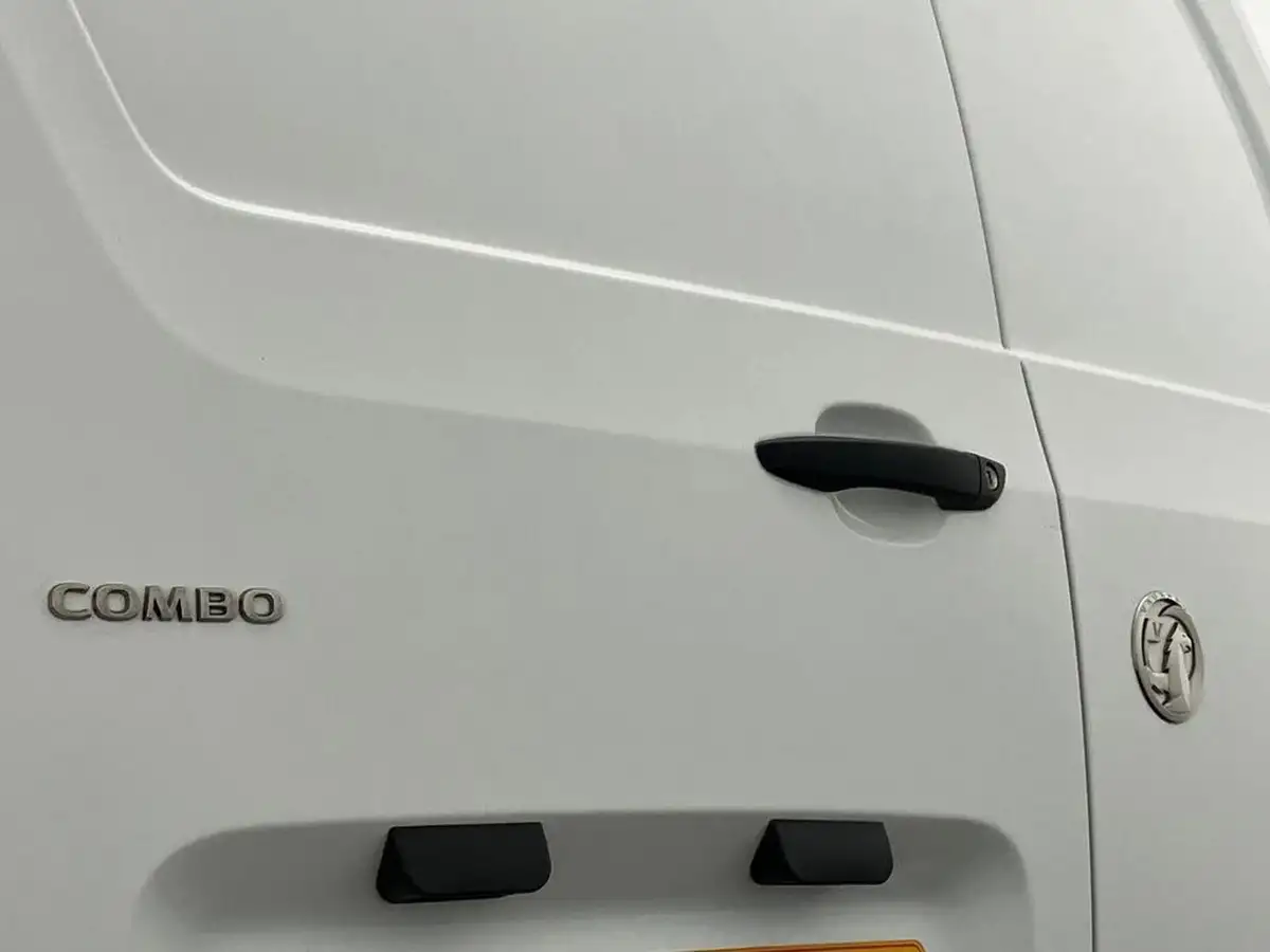 2021-vauxhall-combo-15cdti-edition-2300-100pseu6dt-l2h1-panel-big-39
