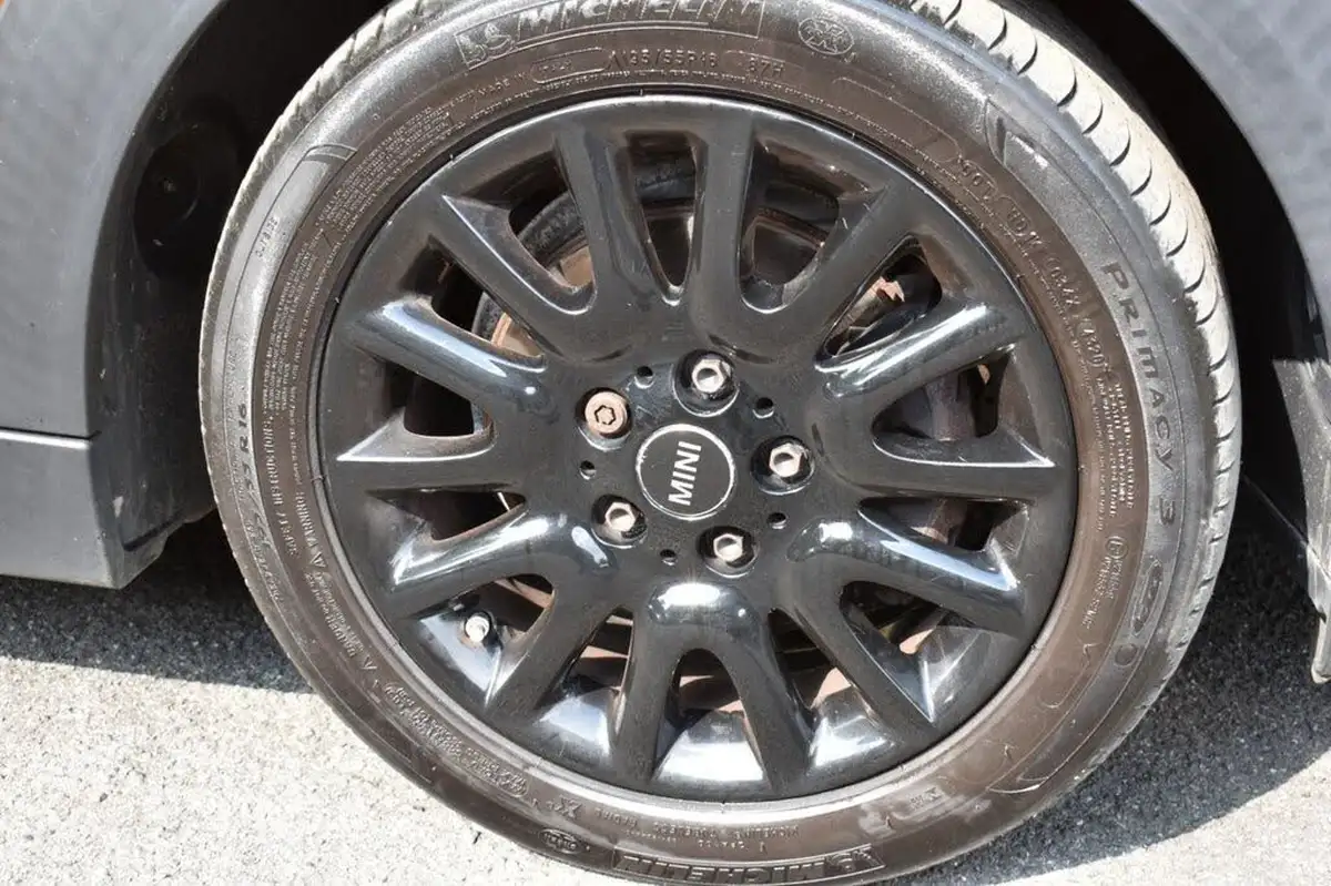 2014-mini-cooper-15-cooper-3d-auto-big-26