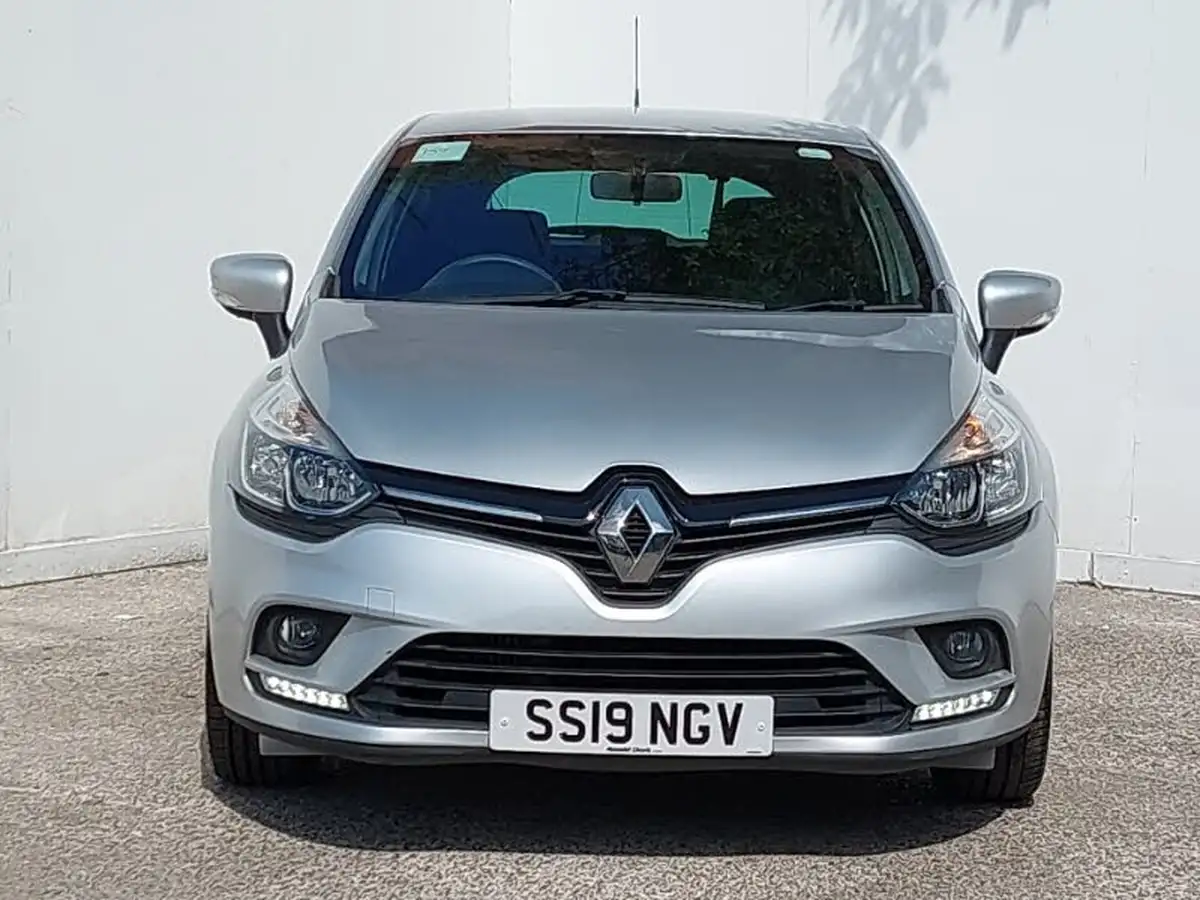 2019-renault-clio-09-tce-iconic-90ps-big-11