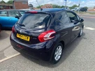 2015-peugeot-208-12-style-puretech-3d-small-6