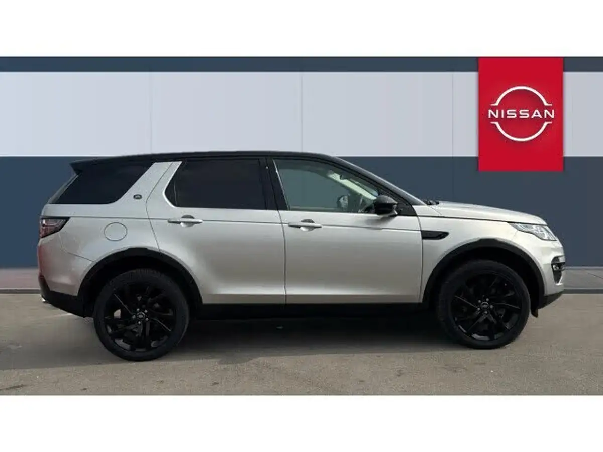 2017-land-rover-discovery-sport-20td4-hse-black-180ps-station-wagon-big-4