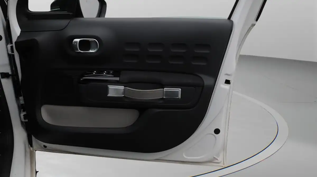 2020-citroen-c3-12-puretech-origins-83ps-big-15