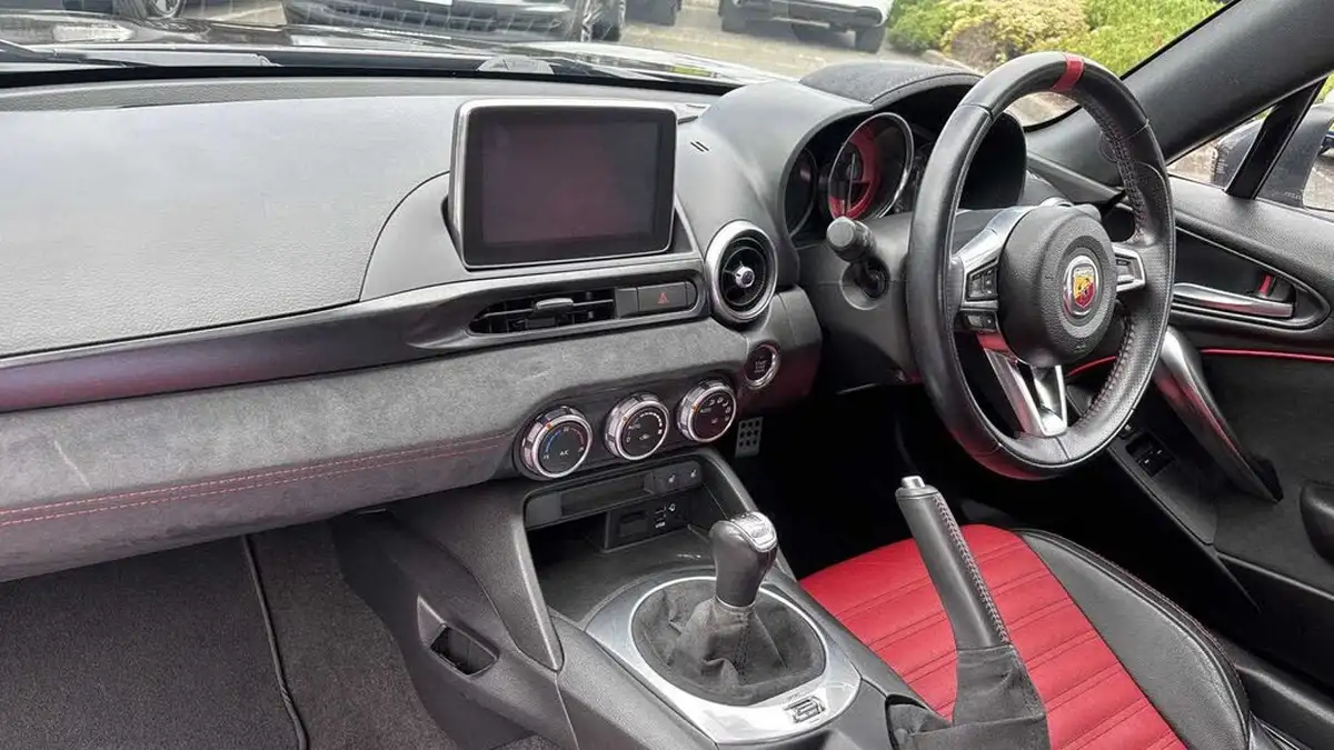 2018-abarth-124-14-multiair-spider-big-1