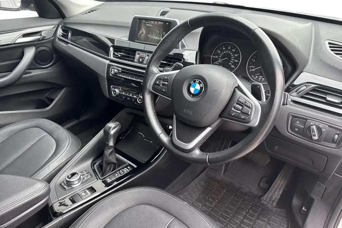 2017-bmw-x1-20-xdrive20i-xline-big-13