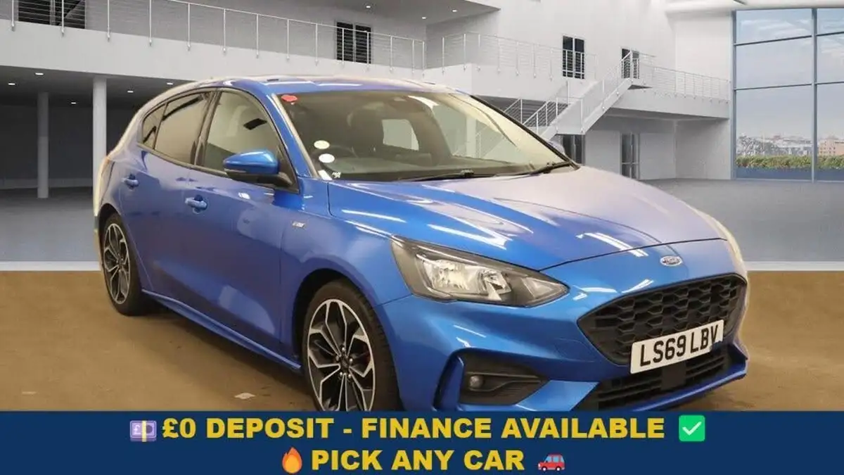2019-ford-focus-15-st-line-x-hatchback-big-0