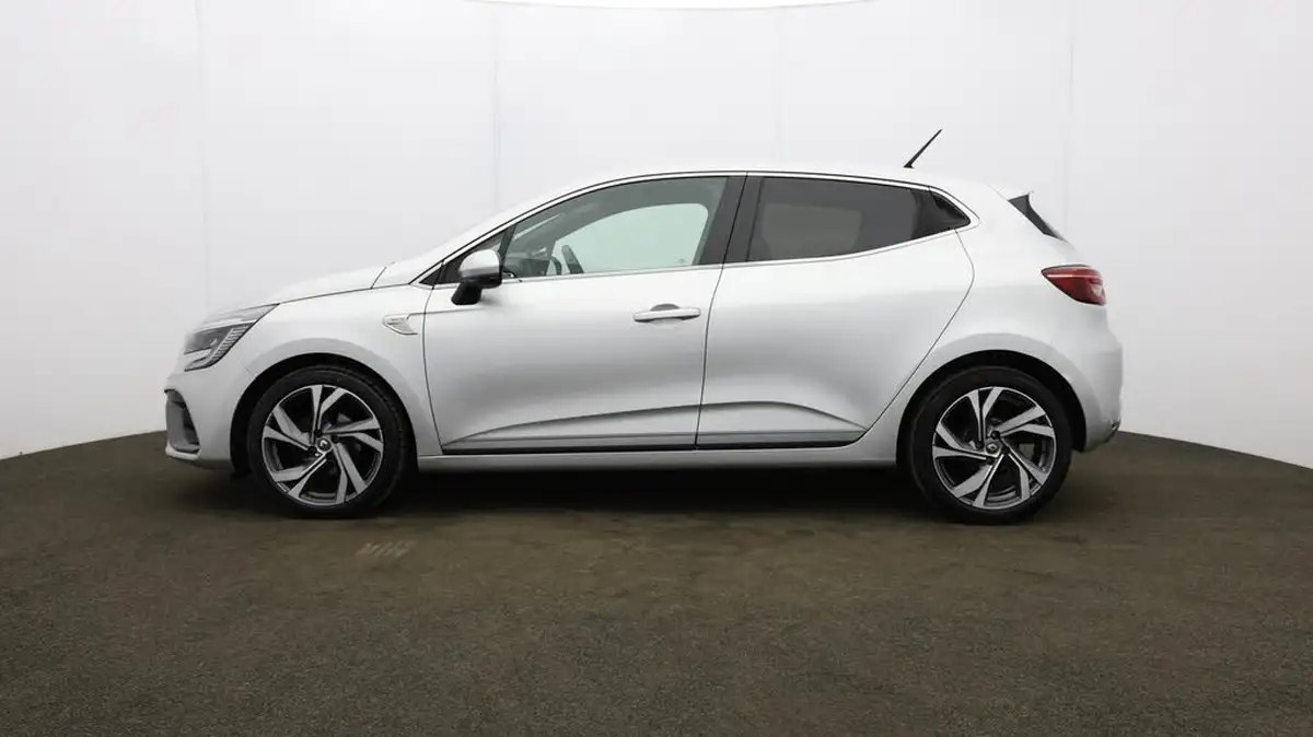 2021-renault-clio-10-tce-rs-line-100bhp-big-69