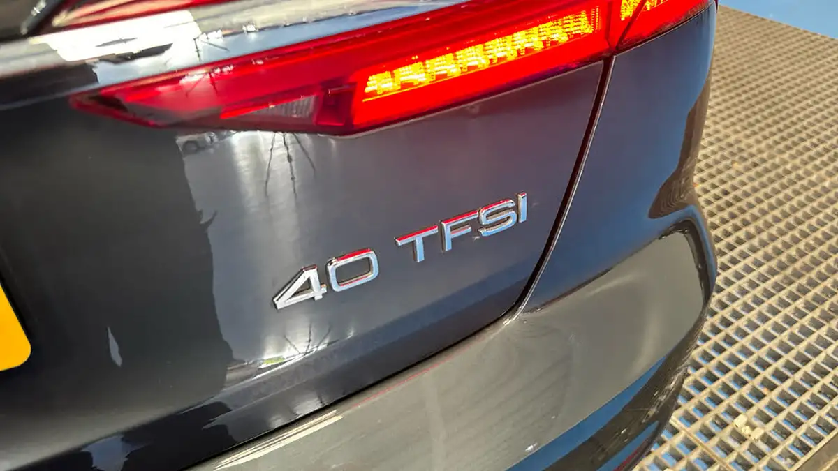 2021-audi-a6-saloon-20-40-tfsi-sport-big-38