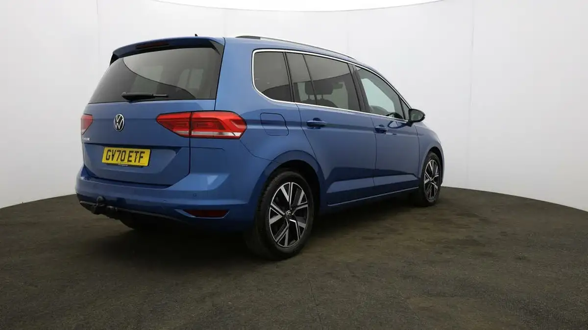 2021-volkswagen-touran-15-tsi-sel-dsg-big-54